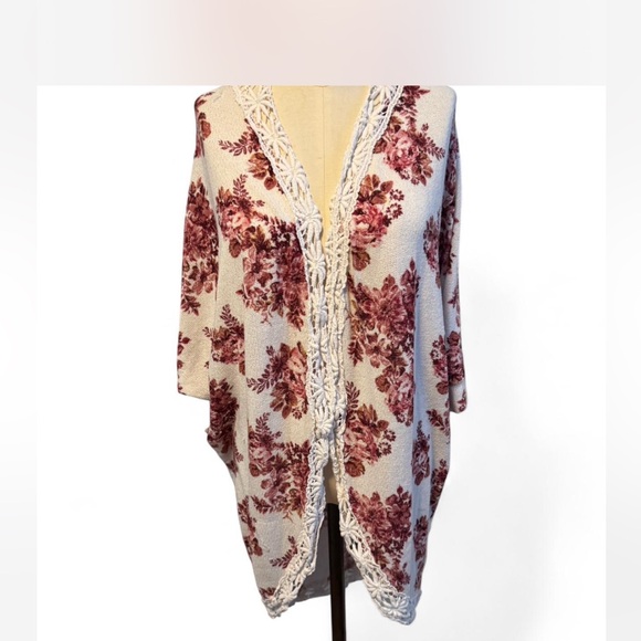 Pink flower sweater-stitch fix - Picture 1 of 5